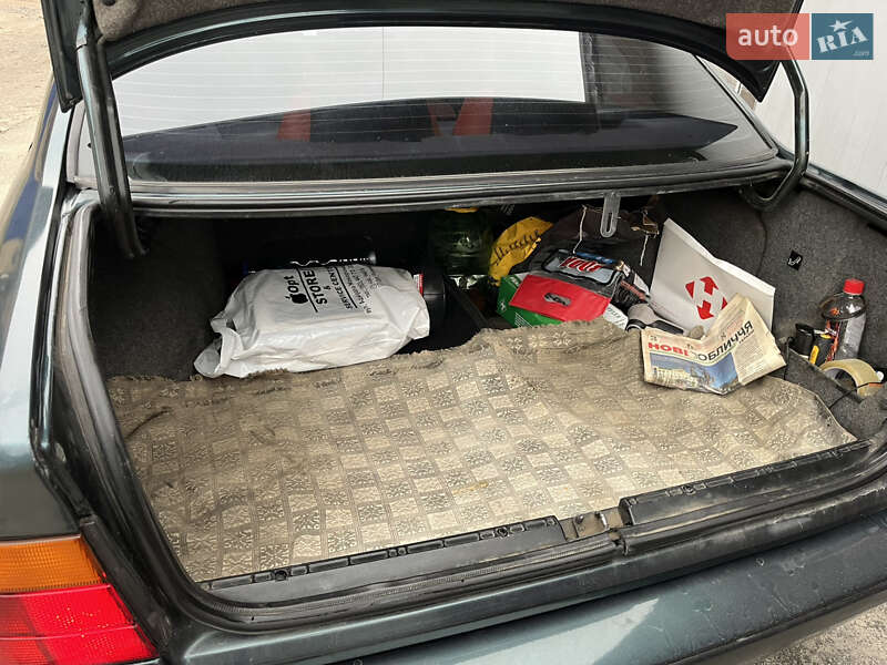 Седан BMW 5 Series 1988 в Ворзеле фото 10 Седан BMW 5 Series 1988 в Ворзеле