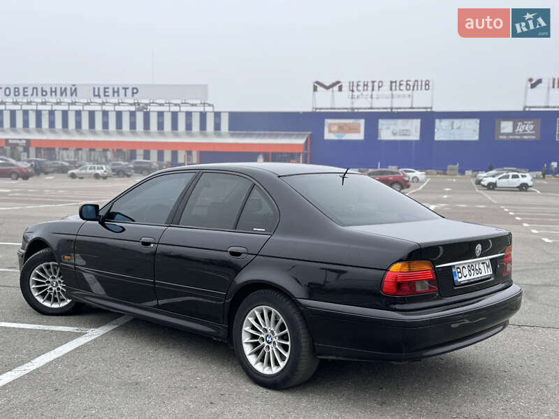 Седан BMW 5 Series 2003 в Львове