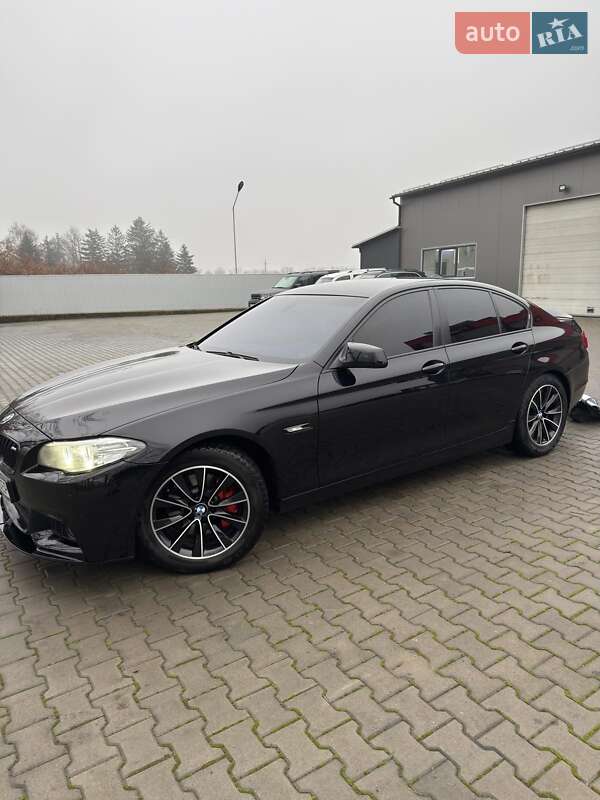 Седан BMW 5 Series 2011 в Новоселице фото 4 Седан BMW 5 Series 2011 в Новоселице