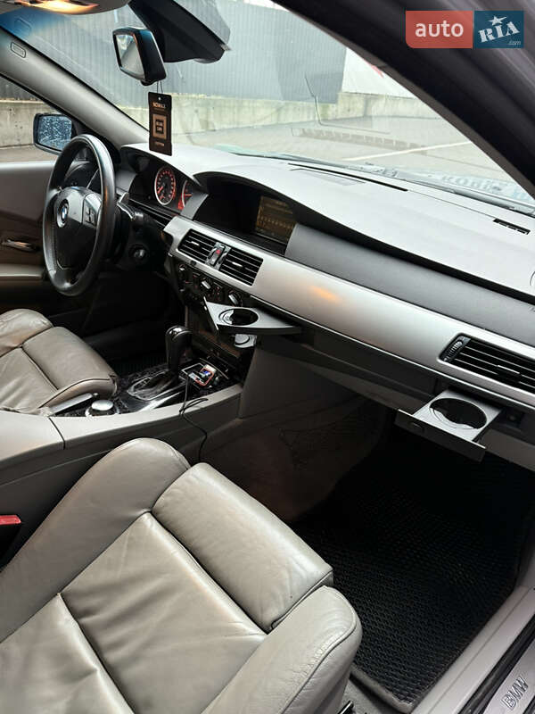 Седан BMW 5 Series 2004 в Тернополе