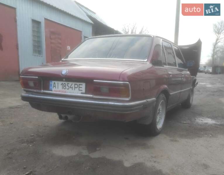 Седан BMW 5 Series 1981 в Киеве
