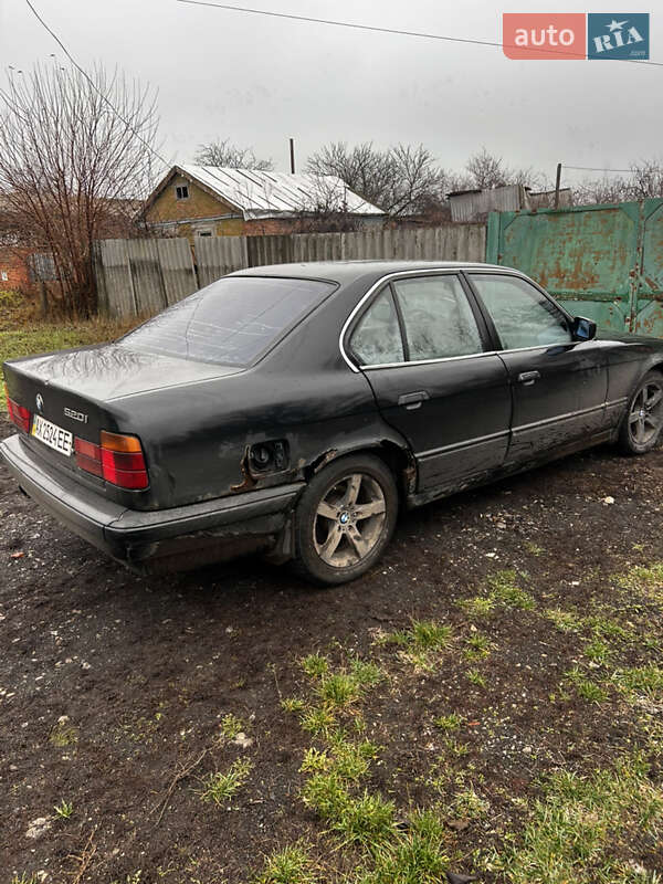 Седан BMW 5 Series 1991 в Чугуеве фото 4 Седан BMW 5 Series 1991 в Чугуеве