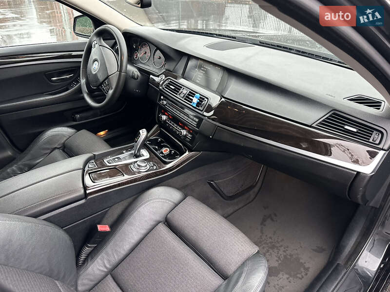 Седан BMW 5 Series 2011 в Чернигове