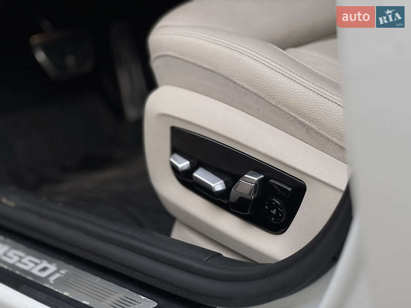 Седан BMW 5 Series 2017 в Дніпрі