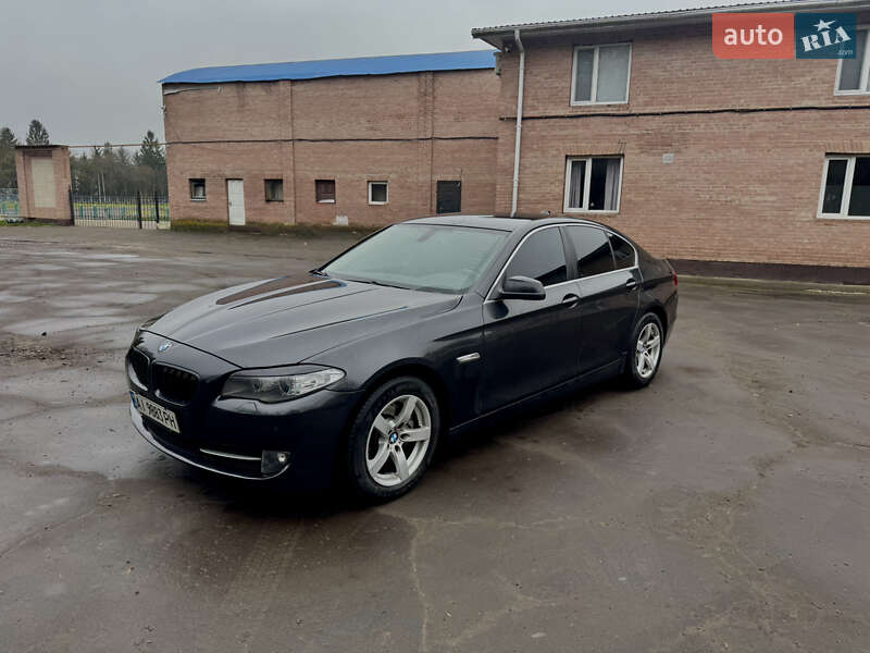 Седан BMW 5 Series 2012 в Киеве