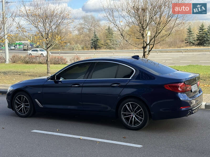 Седан BMW 5 Series 2018 в Киеве