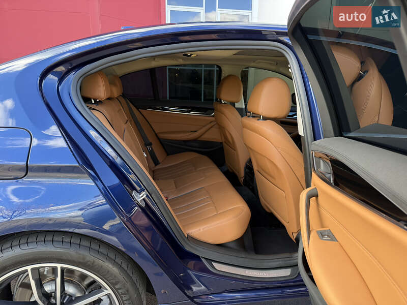 Седан BMW 5 Series 2018 в Киеве