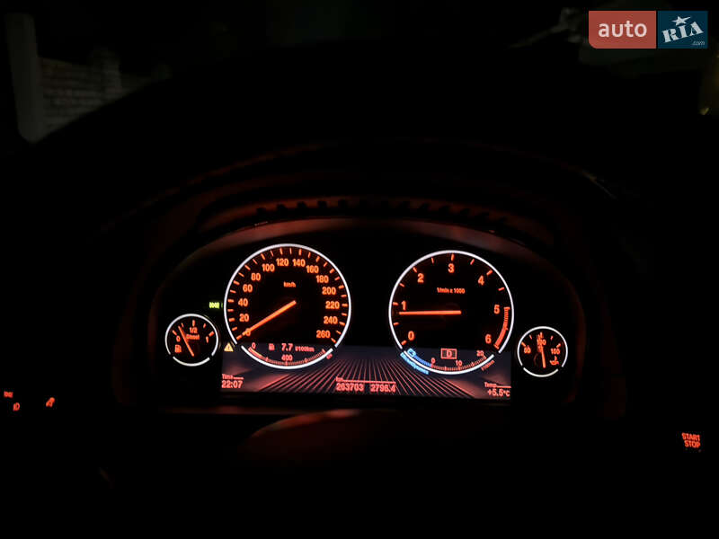 Седан BMW 5 Series 2014 в Южноукраинске