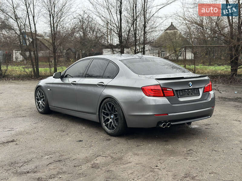 Седан BMW 5 Series 2010 в Полтаві