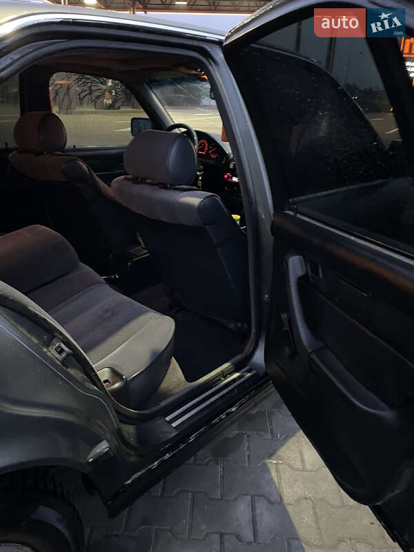 Седан BMW 5 Series 1990 в Ковеле