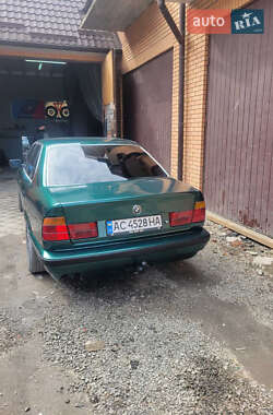 Седан BMW 5 Series 1993 в Луцке