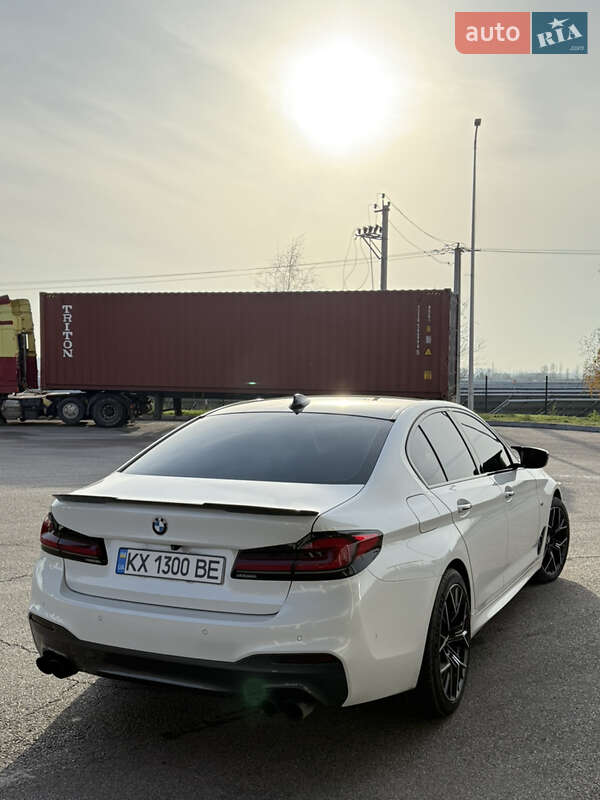 Седан BMW 5 Series 2017 в Днепре