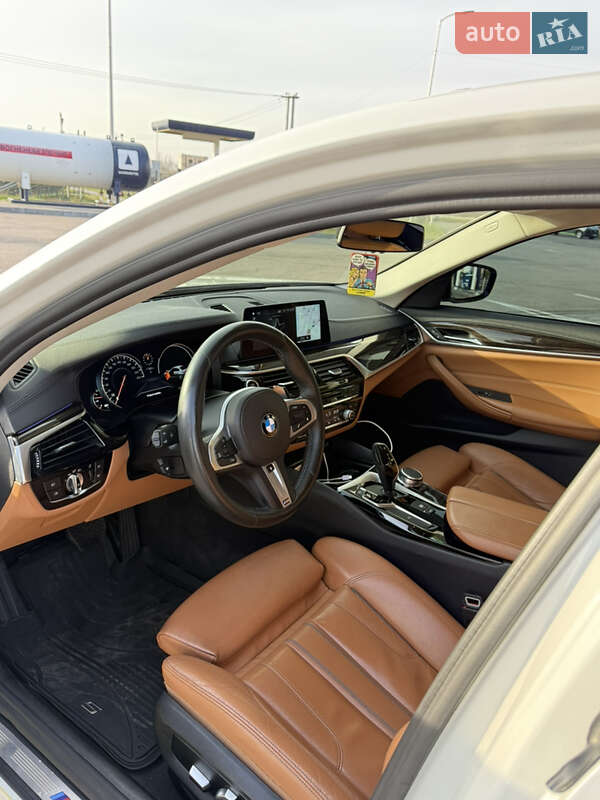 Седан BMW 5 Series 2017 в Днепре