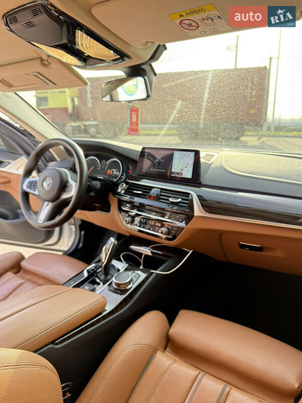 Седан BMW 5 Series 2017 в Днепре