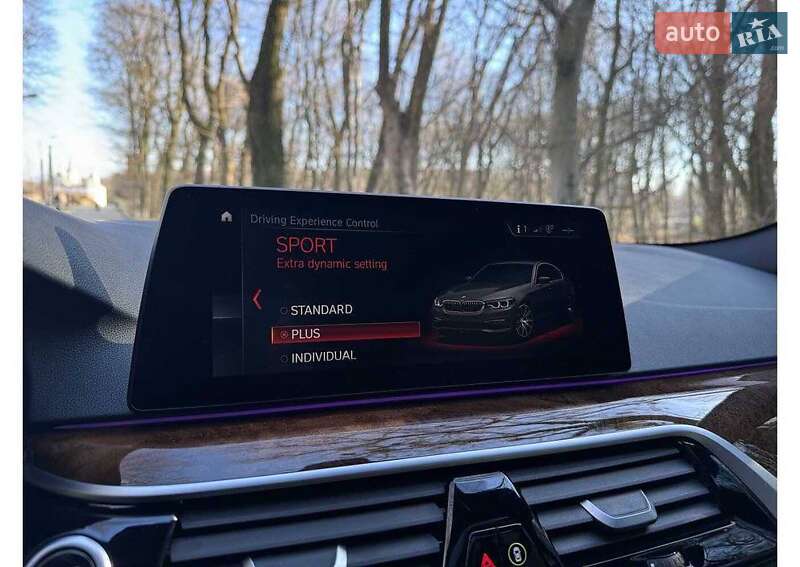 Седан BMW 5 Series 2018 в Киеве