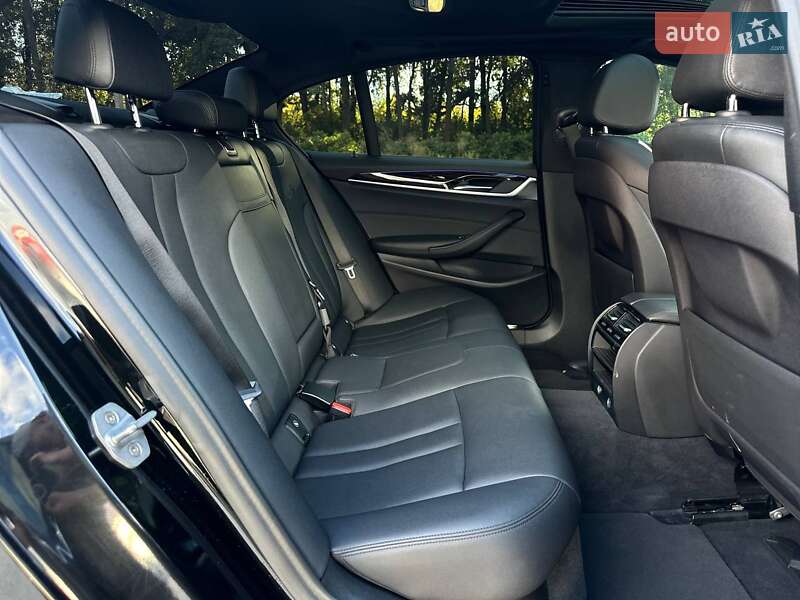 Седан BMW 5 Series 2018 в Киеве