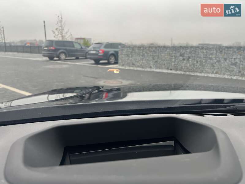 Седан BMW 5 Series 2017 в Мукачевому