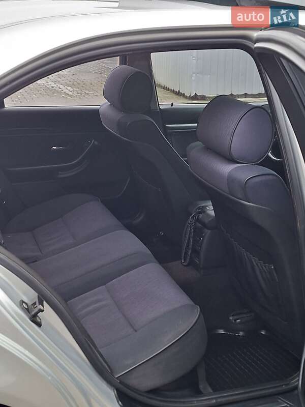 Седан BMW 5 Series 2000 в Черновцах