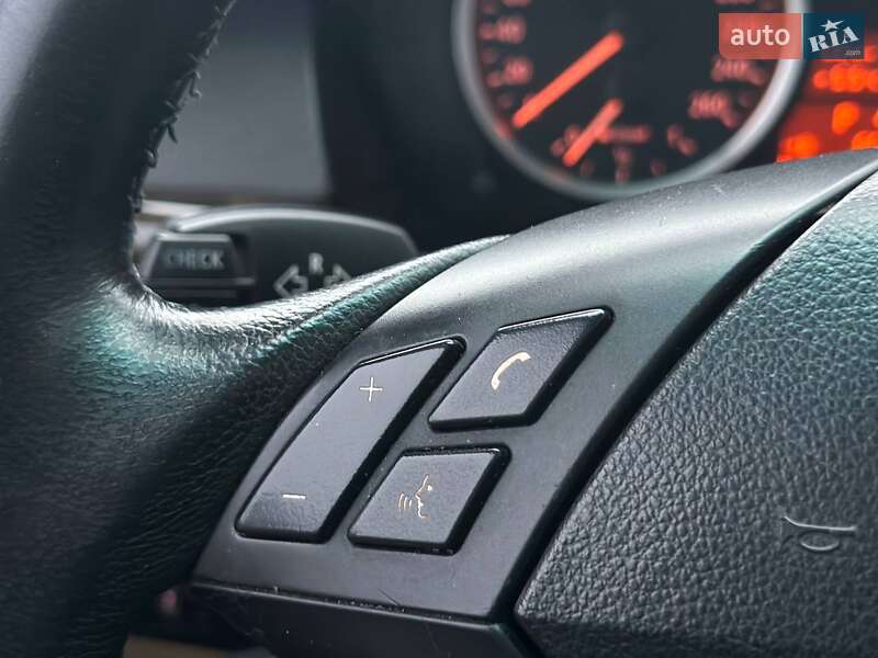 Седан BMW 5 Series 2004 в Киеве