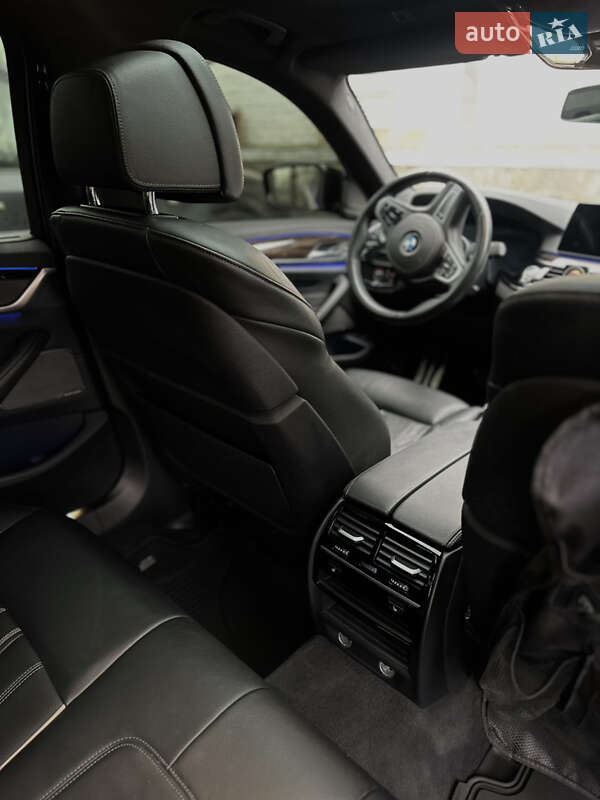 Седан BMW 5 Series 2019 в Києві фото 26 Седан BMW 5 Series 2019 в Києві