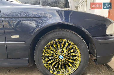 Седан BMW 5 Series 1999 в Черновцах