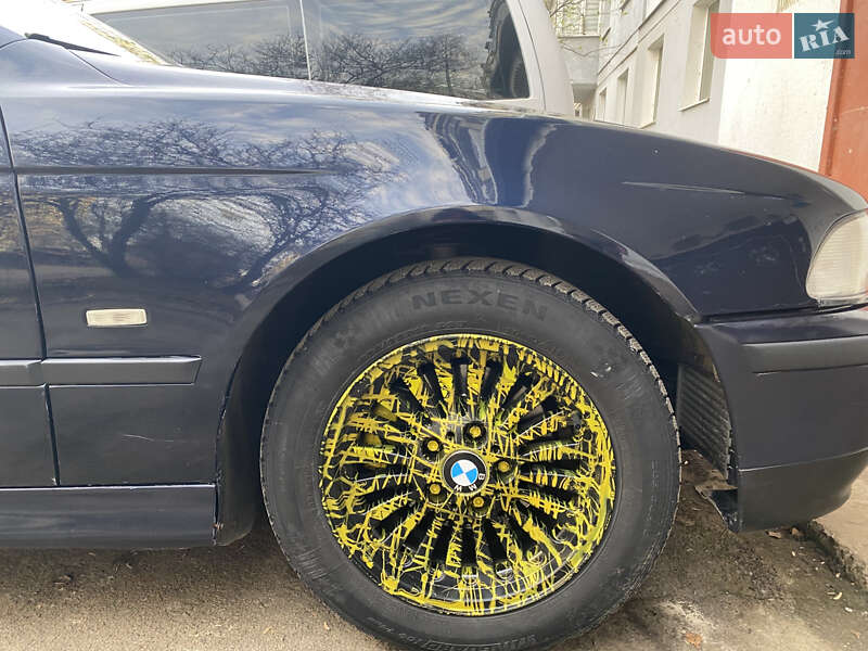 Седан BMW 5 Series 1999 в Черновцах