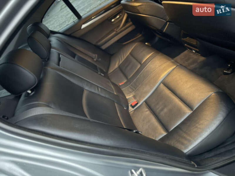 Седан BMW 5 Series 2011 в Хмельницком