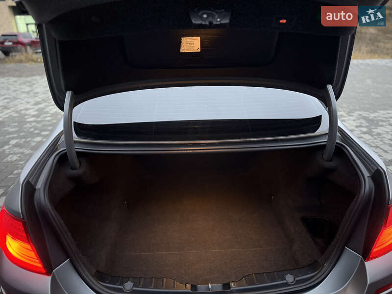 Седан BMW 5 Series 2011 в Хмельницком