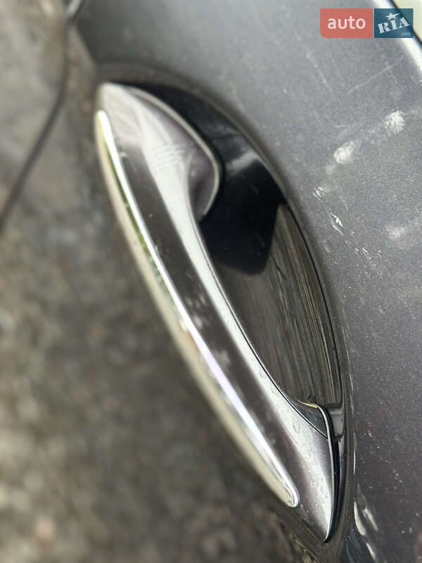 Седан BMW 5 Series 2014 в Львове