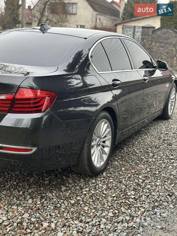 Седан BMW 5 Series 2014 в Львове