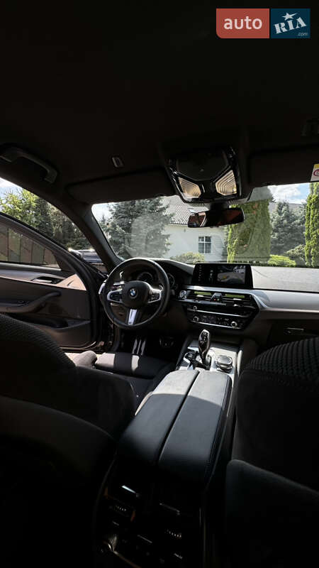 Седан BMW 5 Series 2017 в Мукачевому