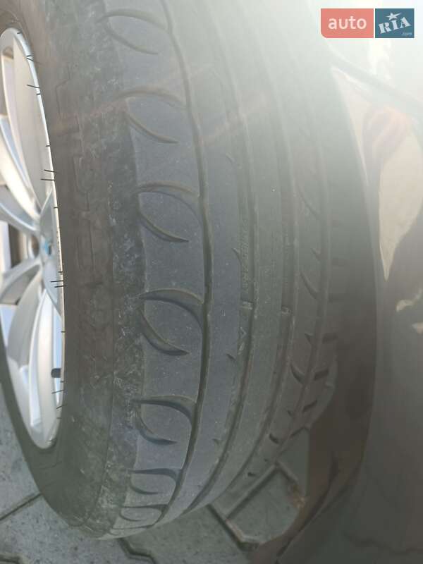 Универсал BMW 5 Series 2012 в Хусте