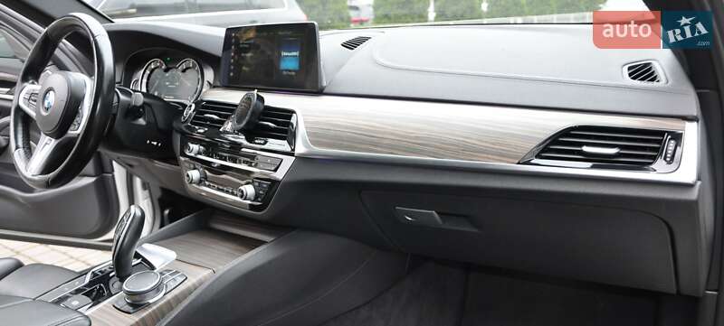 Седан BMW 5 Series 2018 в Одессе