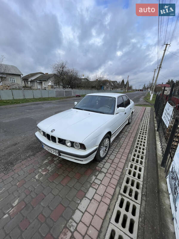 Седан BMW 5 Series 1991 в Вашковцах фото Седан BMW 5 Series 1991 в Вашковцах
