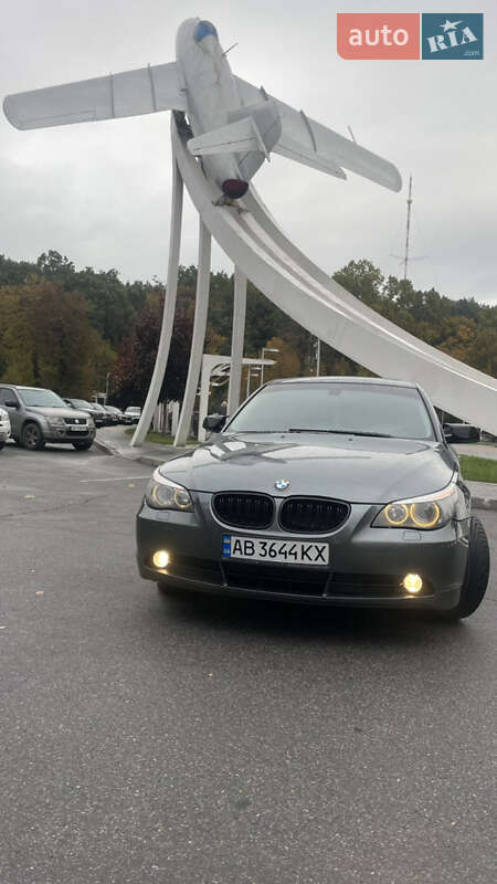Седан BMW 5 Series 2003 в Виннице