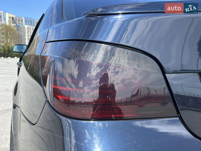 Седан BMW 5 Series 2007 в Львове
