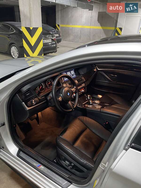 Седан BMW 5 Series 2010 в Дніпрі фото 24 Седан BMW 5 Series 2010 в Дніпрі