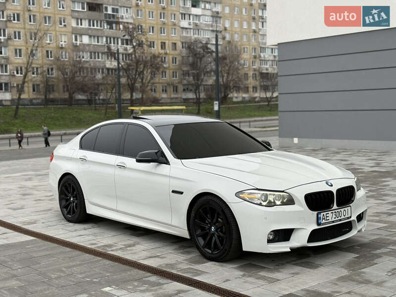 BMW 5 Series 2015