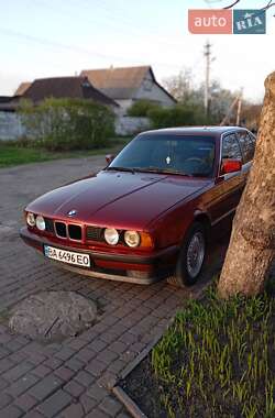 Седан BMW 5 Series 1991 в П'ятихатках