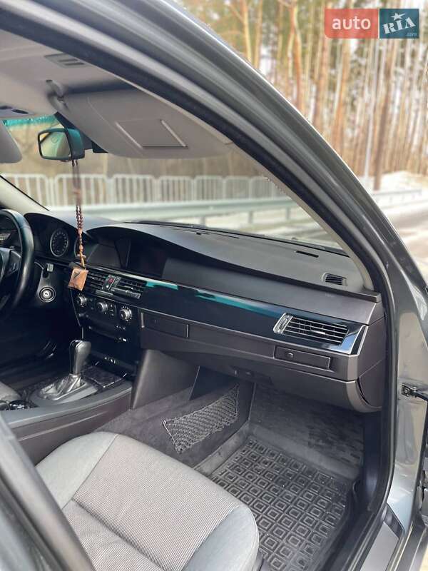 Седан BMW 5 Series 2005 в Житомире