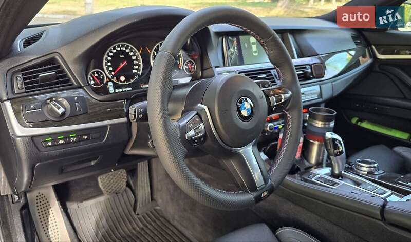 Седан BMW 5 Series 2013 в Львові