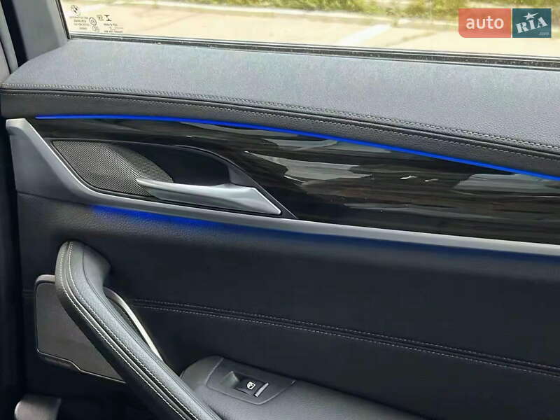 Седан BMW 5 Series 2021 в Киеве