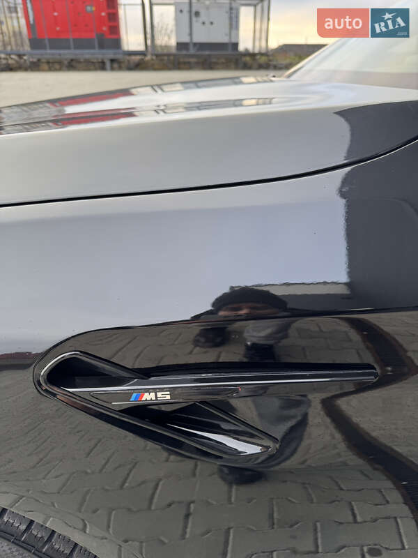 Седан BMW 5 Series 2021 в Брошневі-Облозі