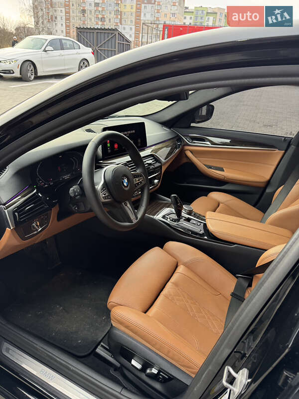 Седан BMW 5 Series 2021 в Брошневі-Облозі