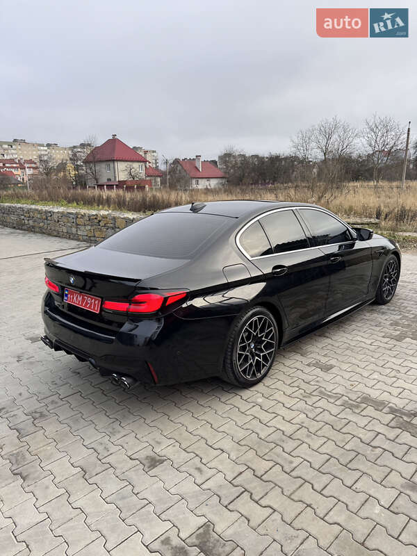 Седан BMW 5 Series 2021 в Брошневі-Облозі