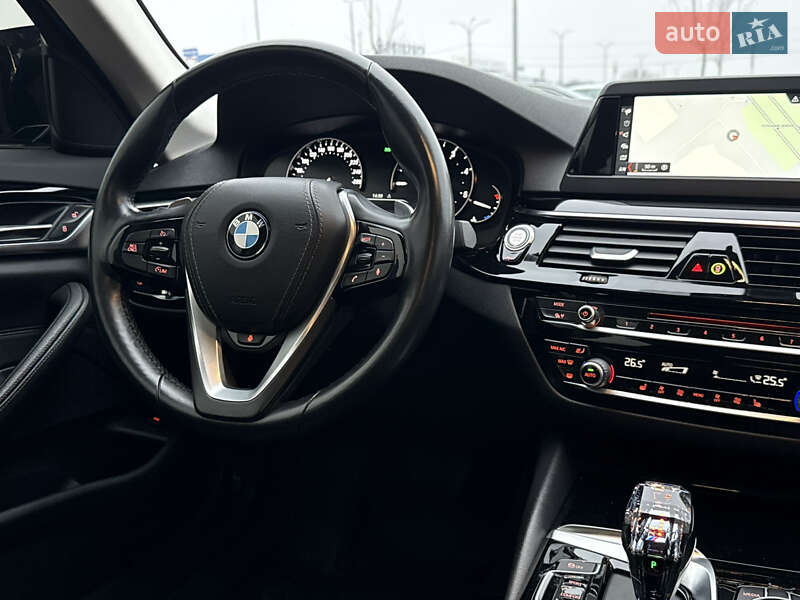 Седан BMW 5 Series 2018 в Києві фото 51 Седан BMW 5 Series 2018 в Києві