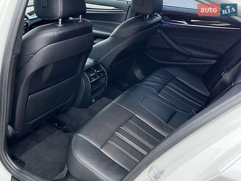 Седан BMW 5 Series 2017 в Ковеле