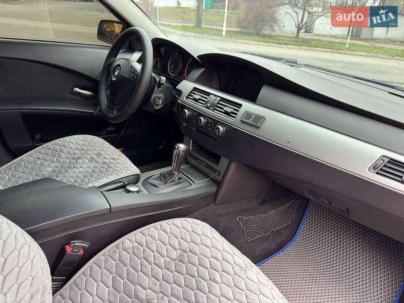 Седан BMW 5 Series 2005 в Запорожье