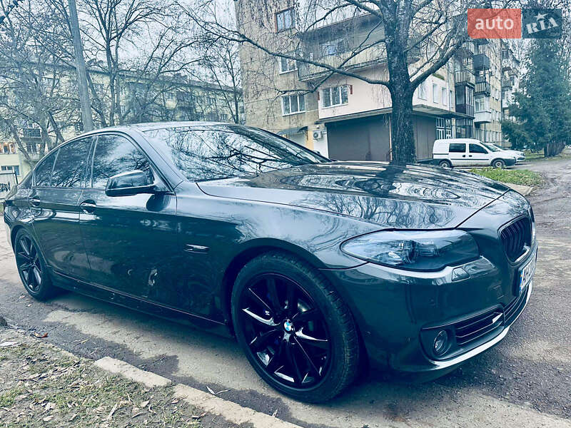 Седан BMW 5 Series 2011 в Краматорську