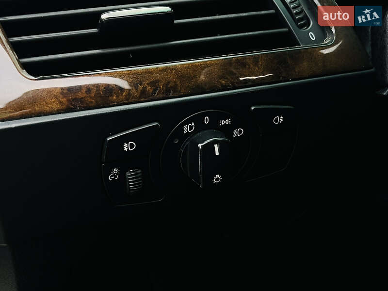 Седан BMW 5 Series 2004 в Харкові